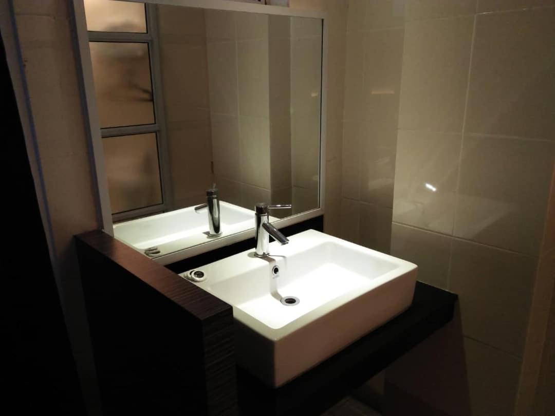 4Orty Inn Bintulu Exterior foto